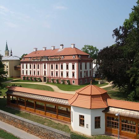 Zamecke Ubytovani U Dobre Hrabenky Kunin ภายนอก รูปภาพ